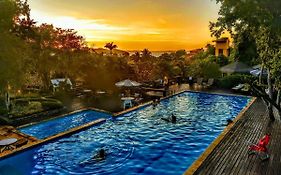 Hotel La Foret & Beach Lounge